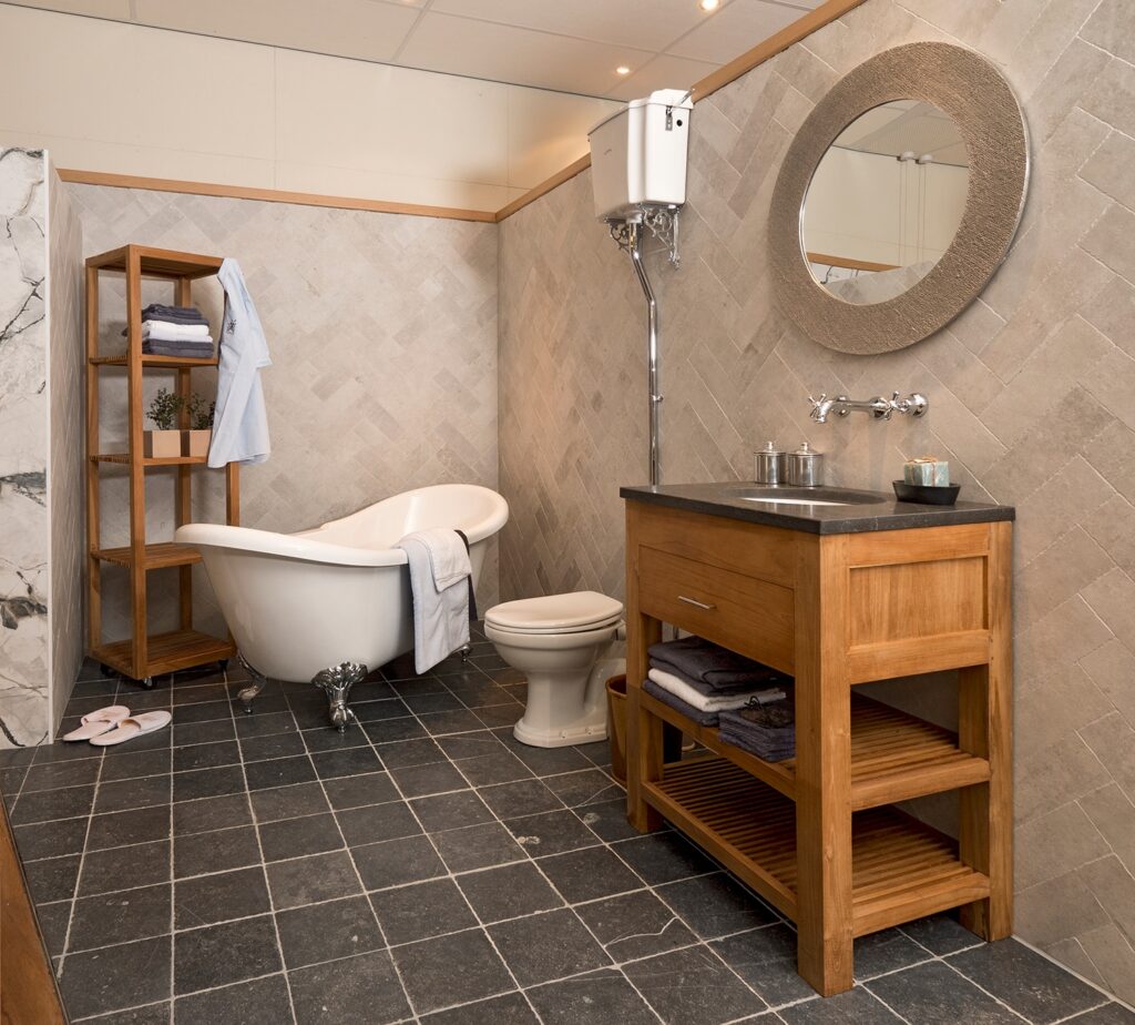 hamer-badkamers-teak-living-sfeer-1